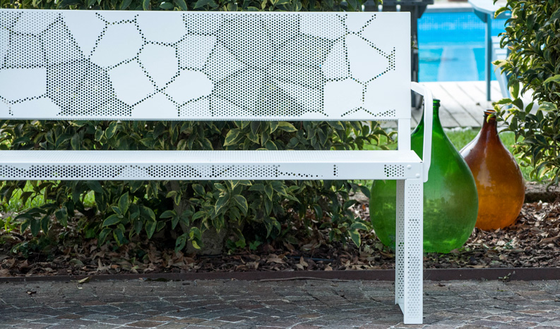 Outdoor <br>collections